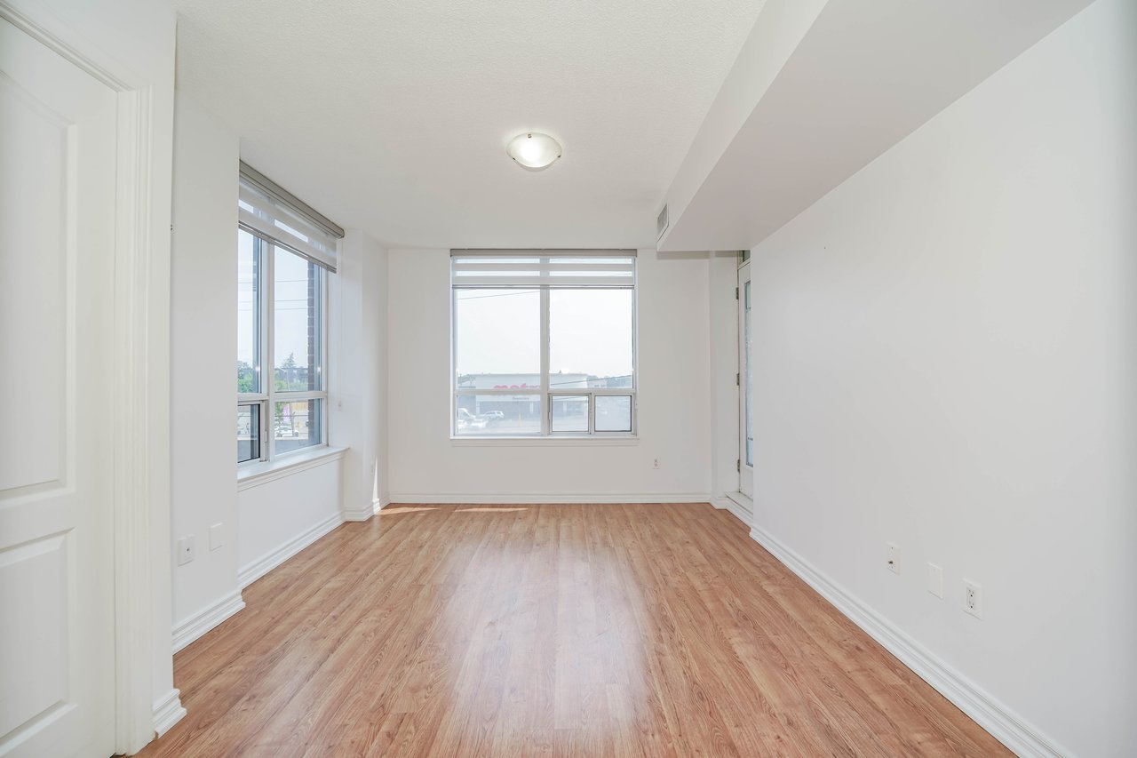 2772 Keele St 303