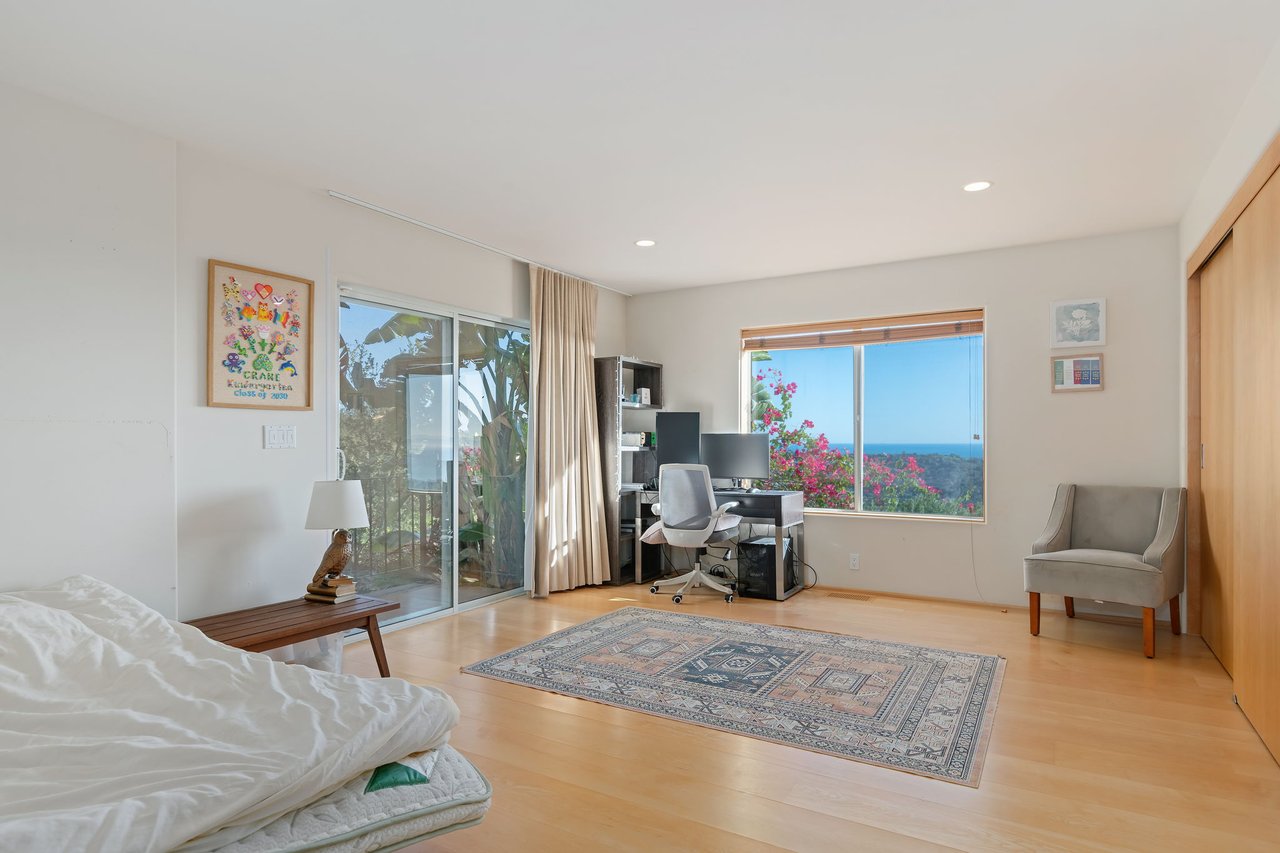2330 Bella Vista Drive