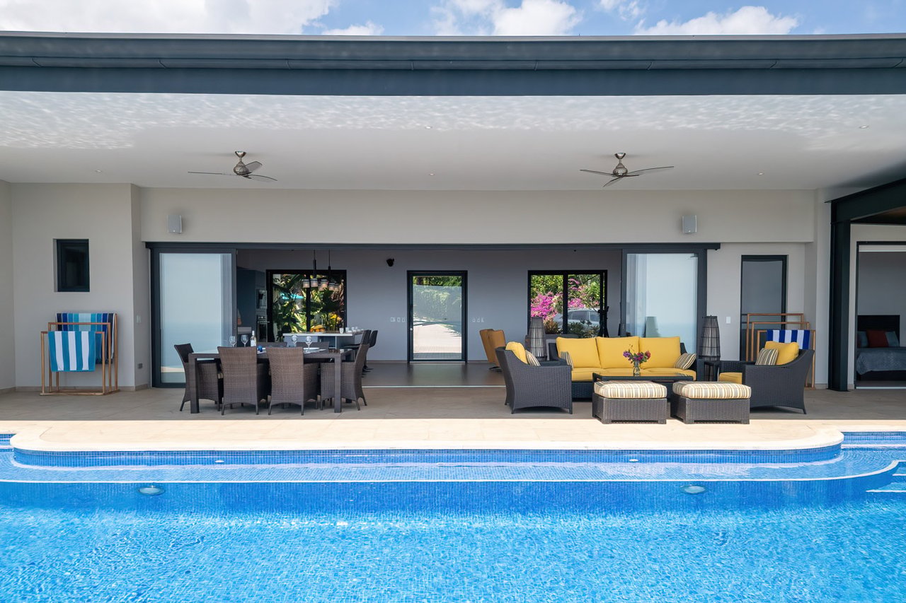 Luxury Ocean View Home in Ojochal Costa Rica | Infinity Pool & Sunset Views
