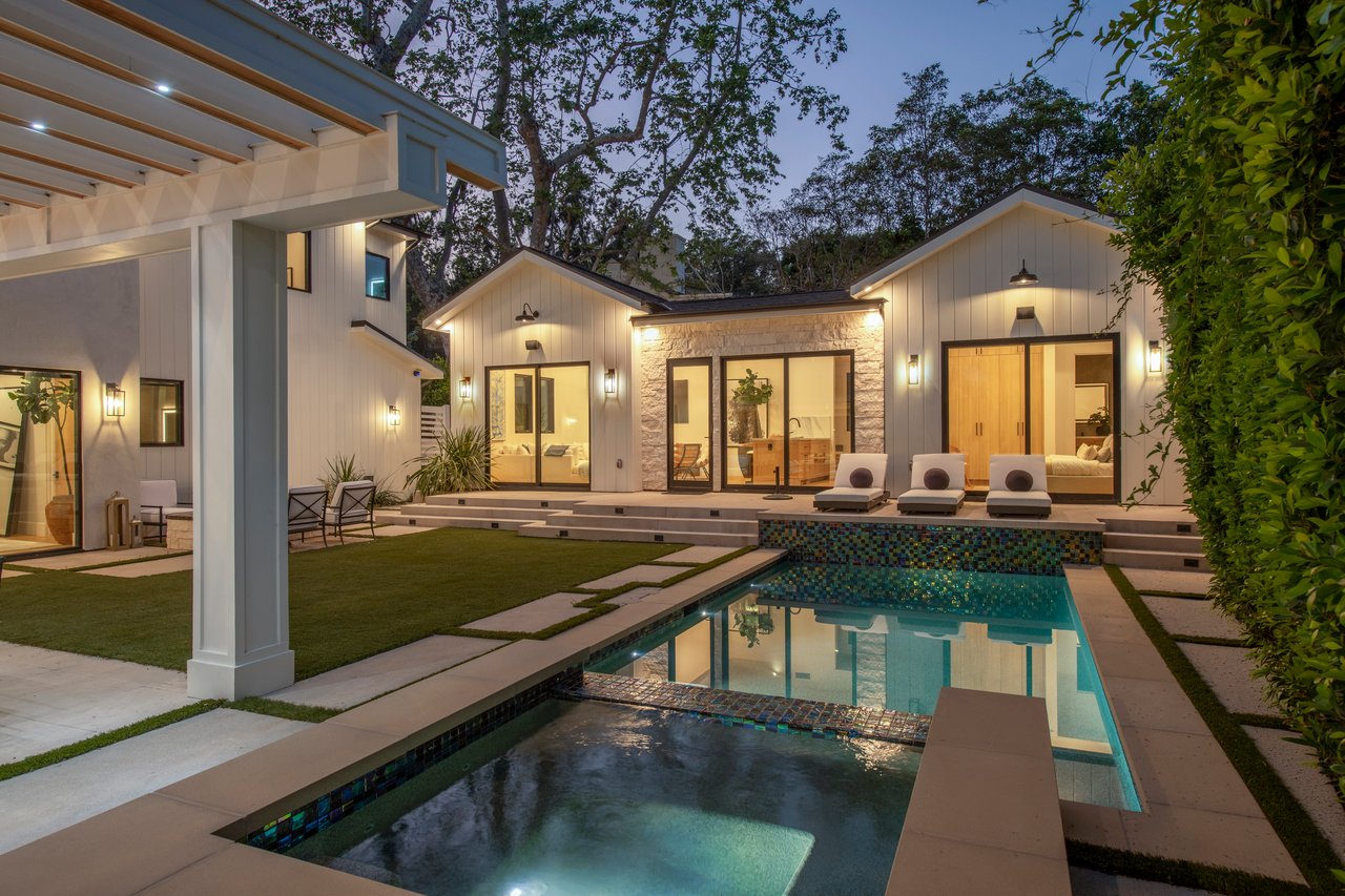 196 S Greenfield Ave, Westwood