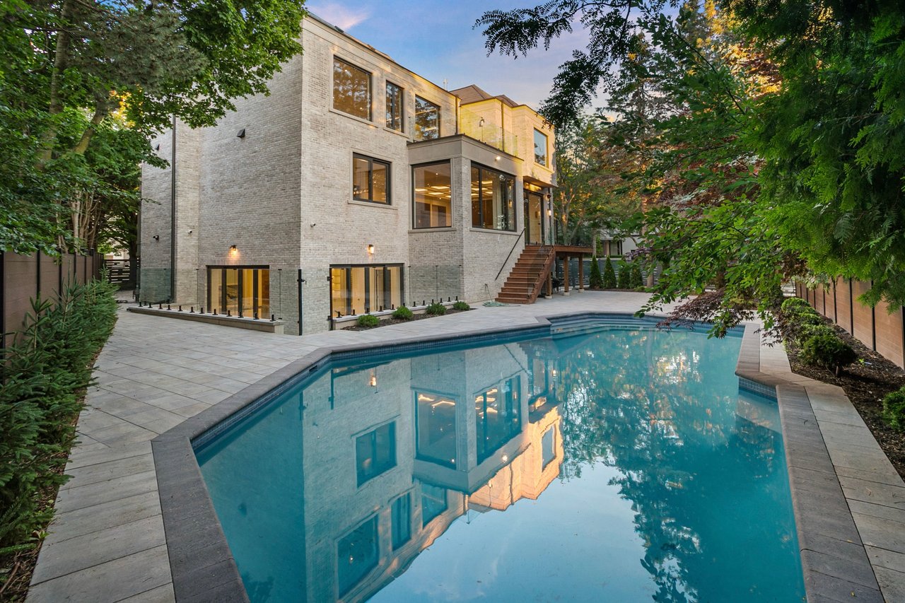 Architecturally Iconic Estate