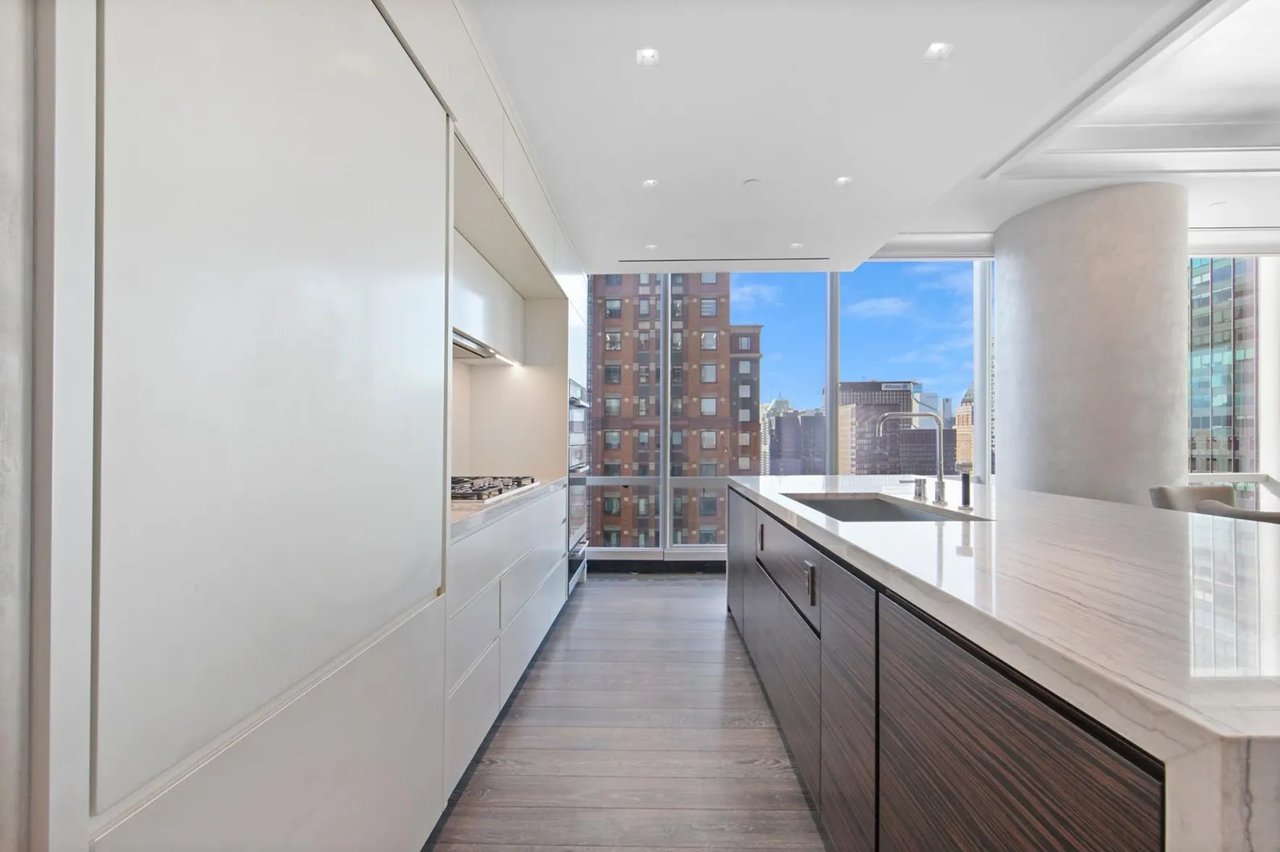 157 West 57th Street Unit: 47B