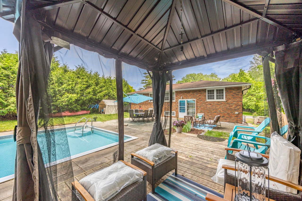 210 Richard Avenue, Newmarket