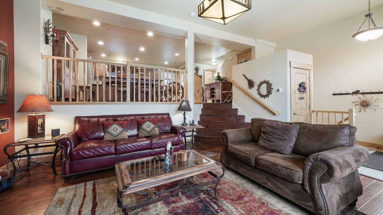 5672 Oslo Lane