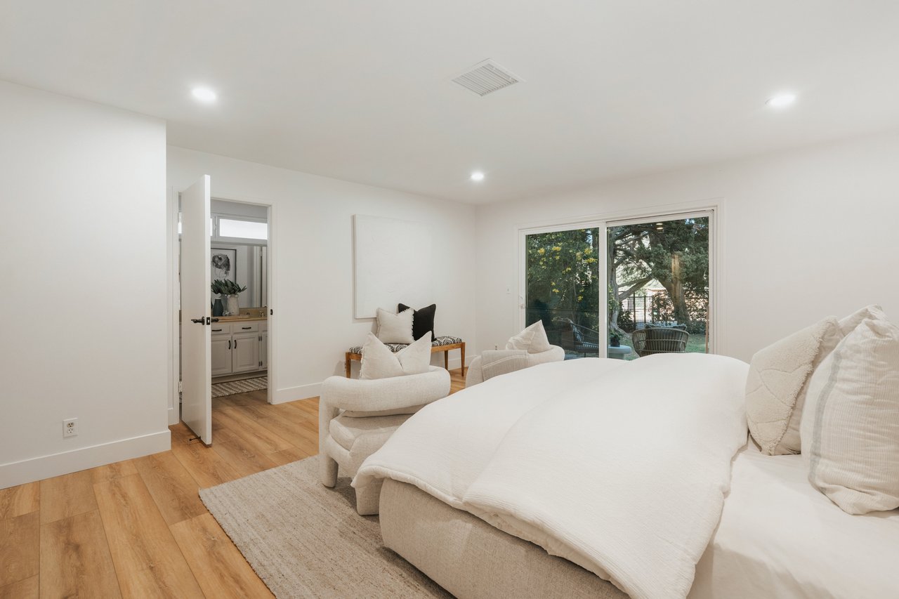 7817 E. Sandberg Lane