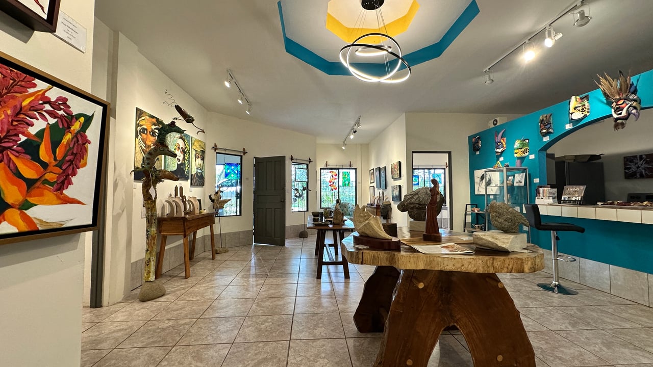 Commercial Space In Prime High Traffic Area in Uvita Costa Rica with garden