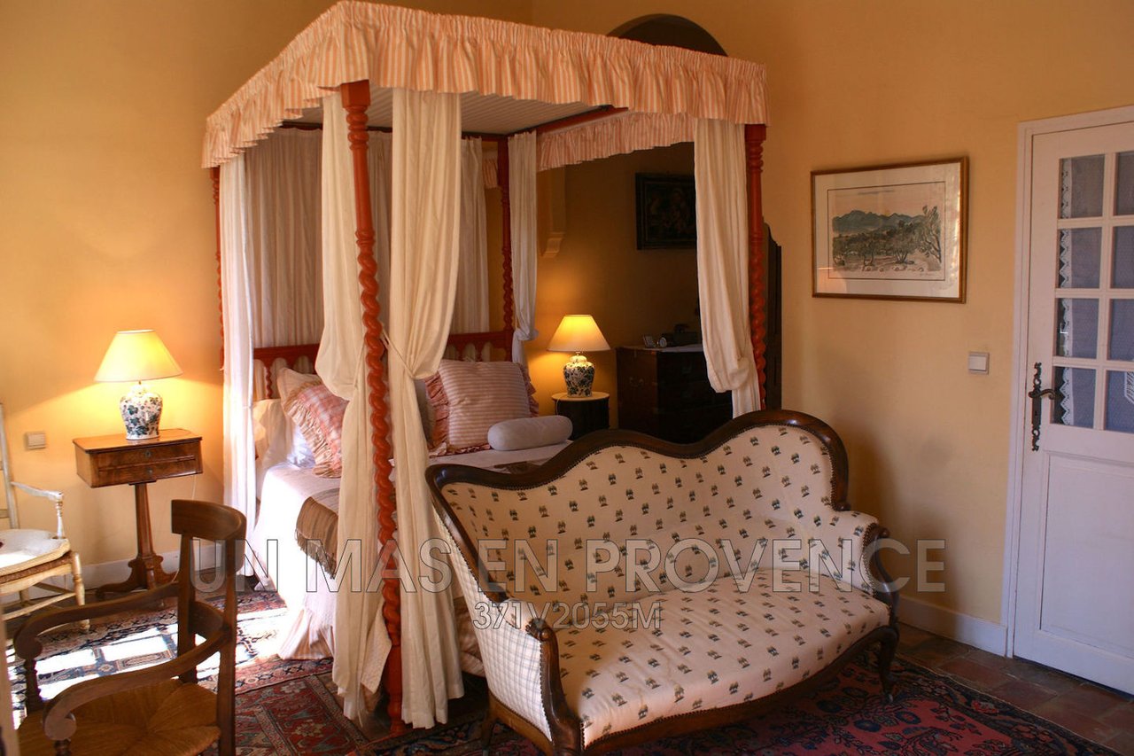 Luxurious Property in Bonnieux