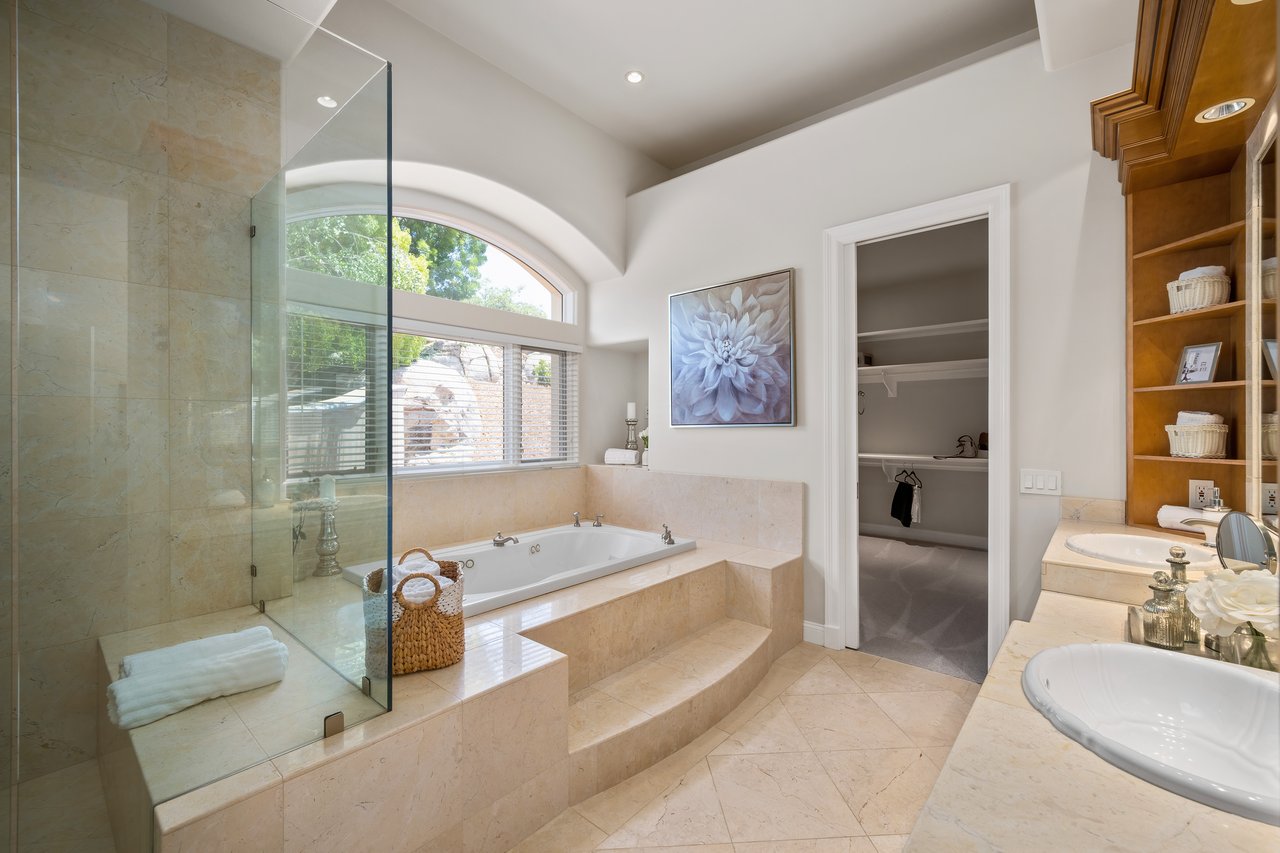 41555 Avenida Conchita