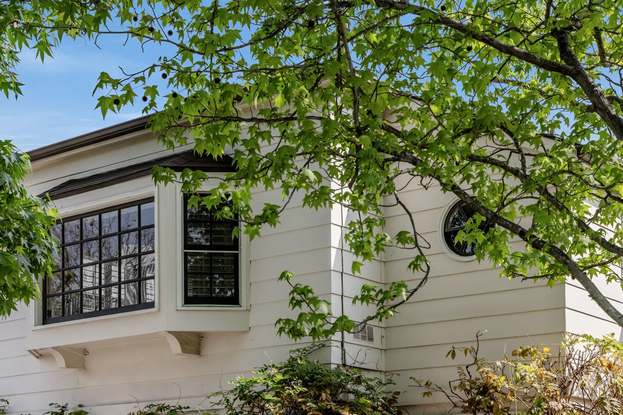 Beverlywood Residence