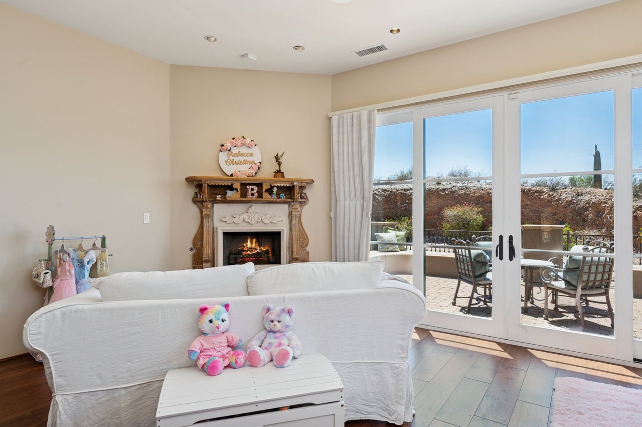5738 N 32nd Place 85253