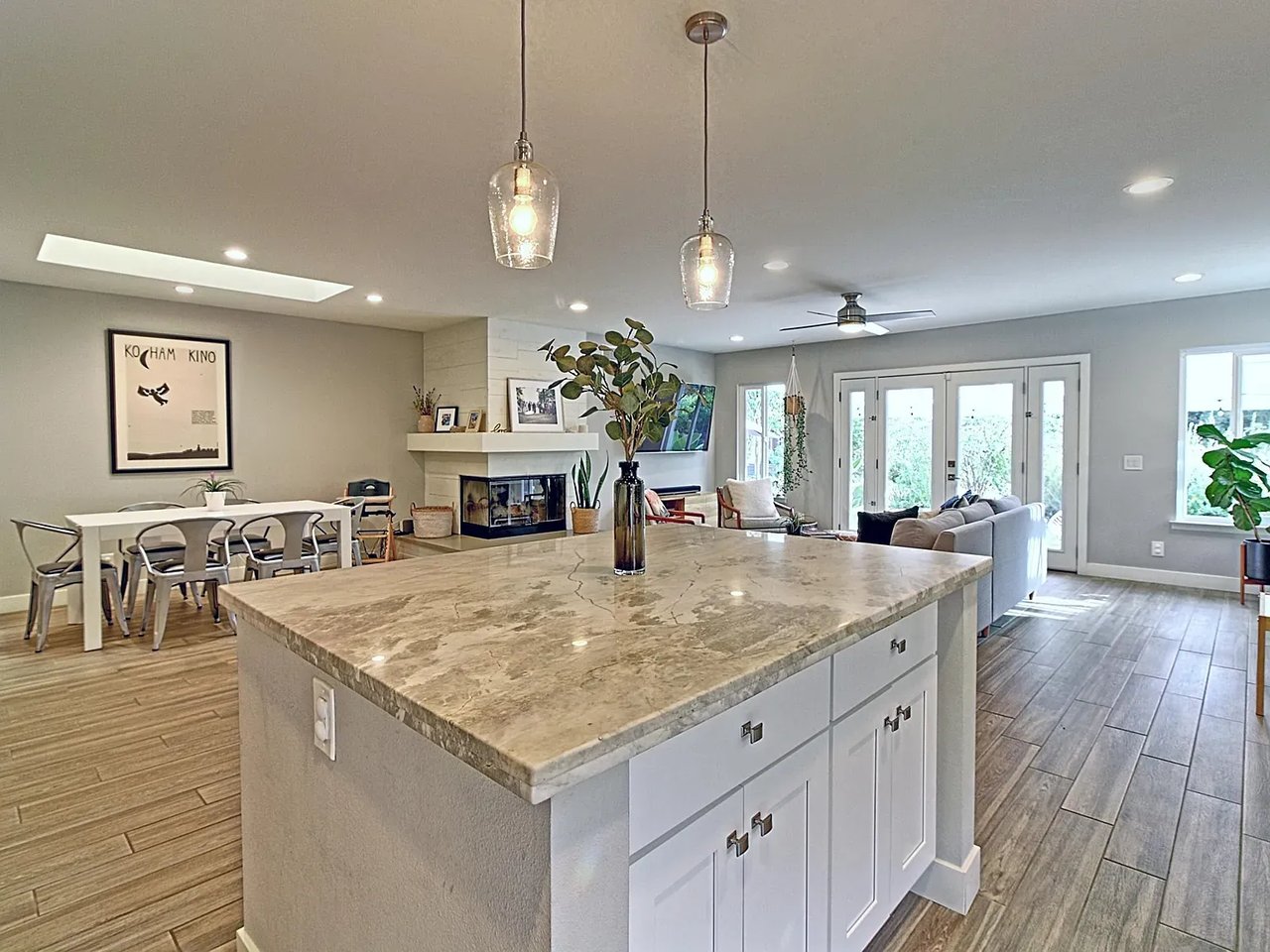 4684 Dean Dr, Ventura, CA 93003