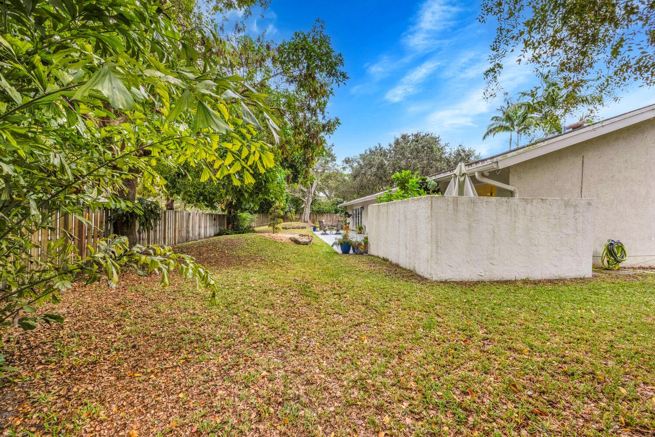 Spacious Living on a Private Cul-de-Sac