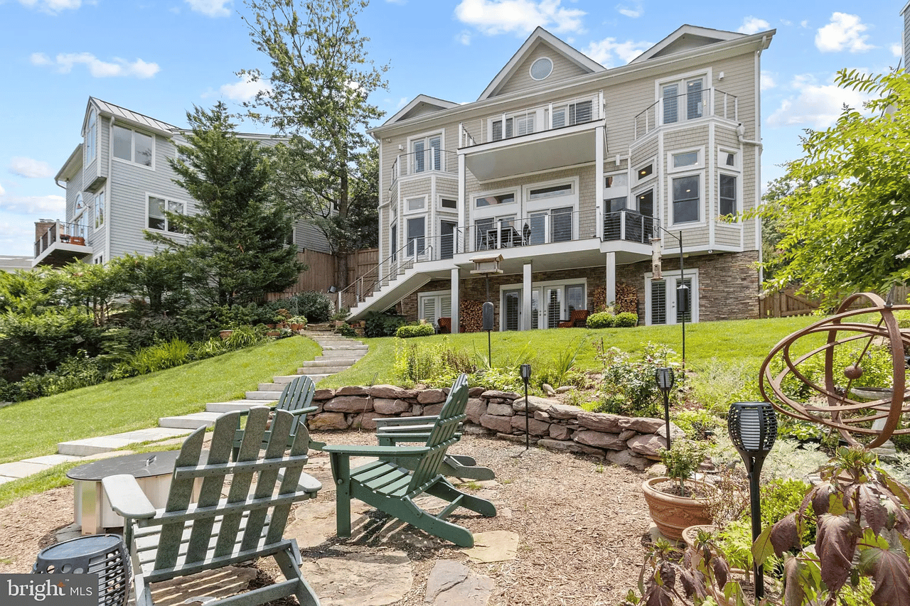 145 Spa Dr