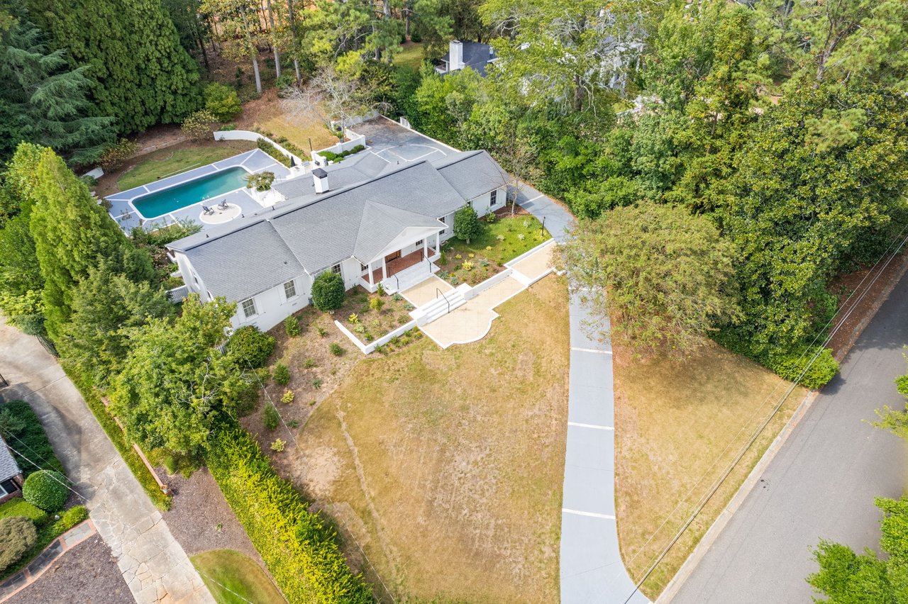 5650 Eden Roc Ln