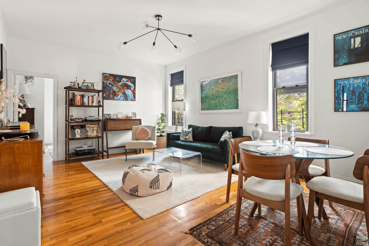 360 W 21st Street #4G