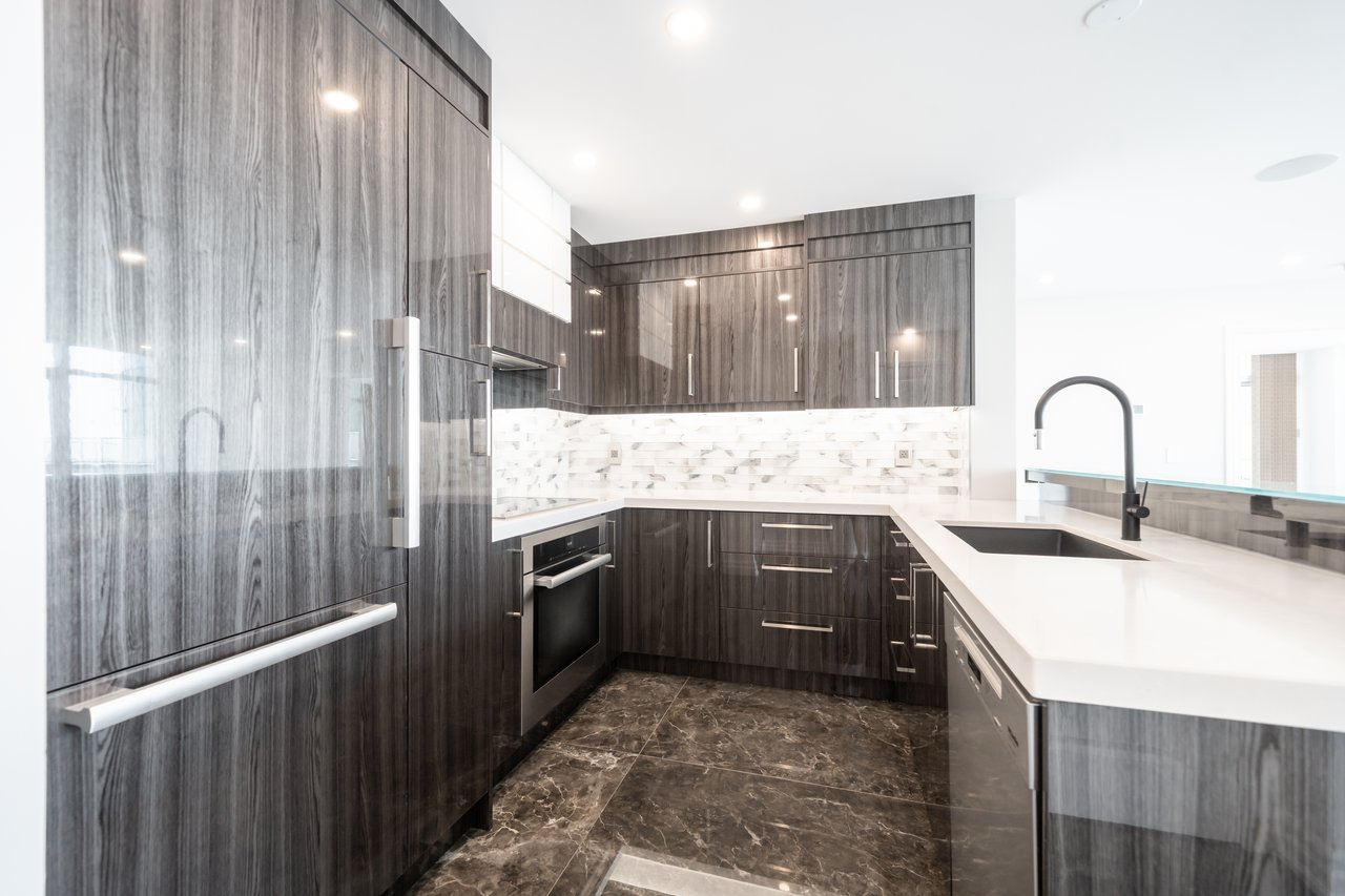 5508 Yonge St PH02