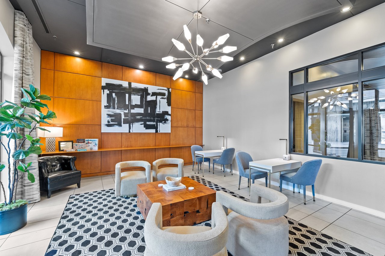 317 W Morgan St #215