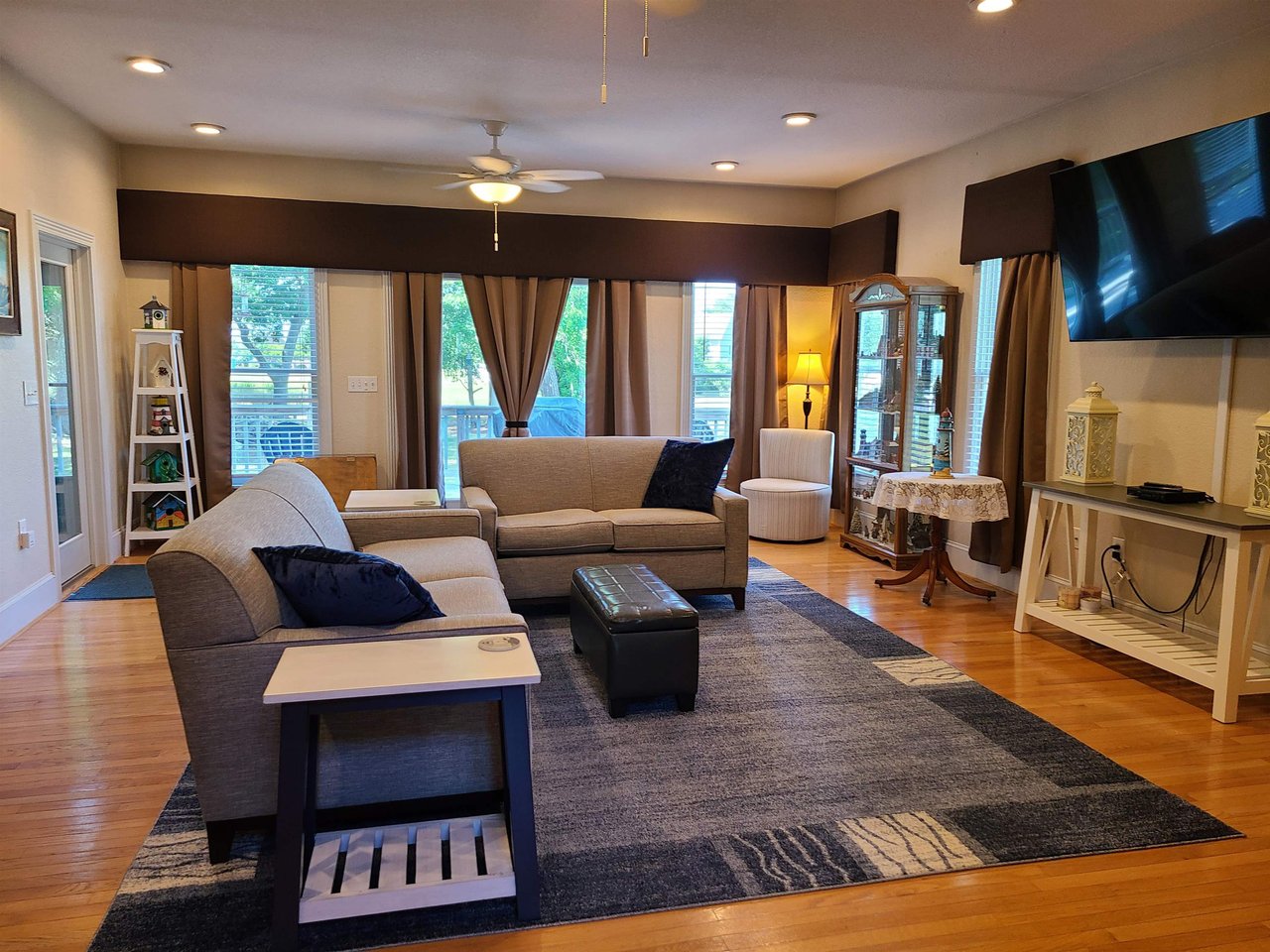 311 Reggie Owens Drive, Harbinger