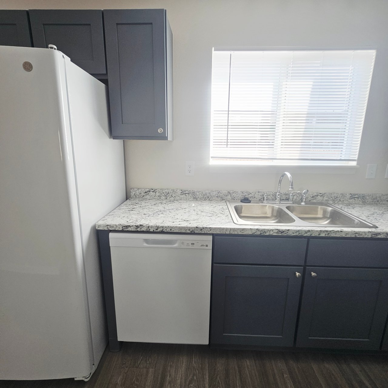 2 Bed 1.5 Bath Townhome Lakewood