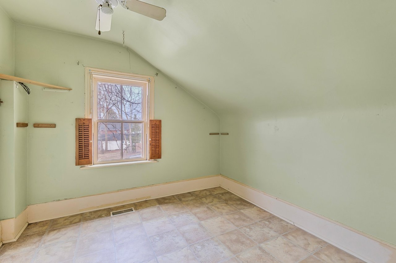 410 Eagle Street, Newmarket, ON L3Y 1K6
