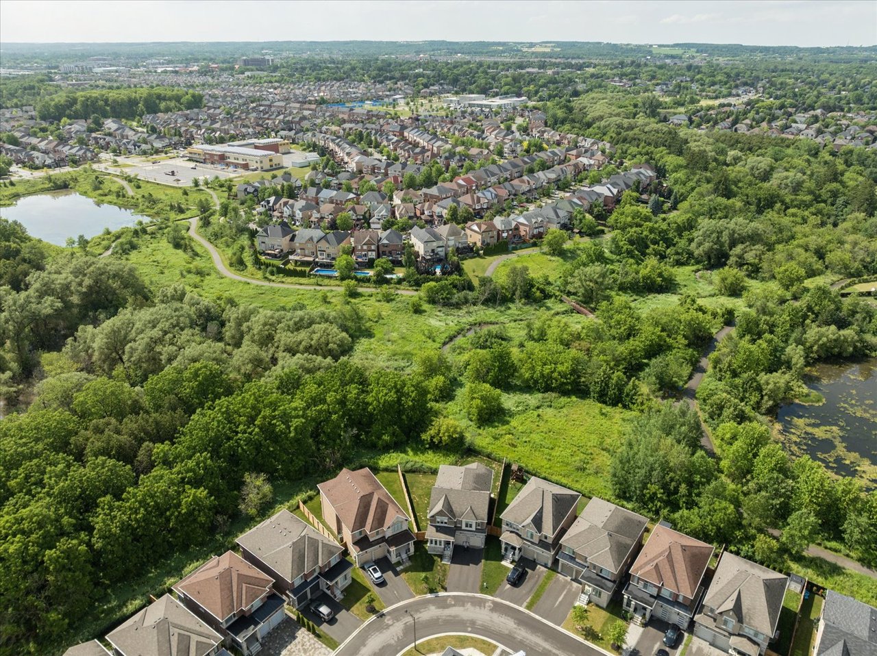 211 Busato Drive, Stouffville