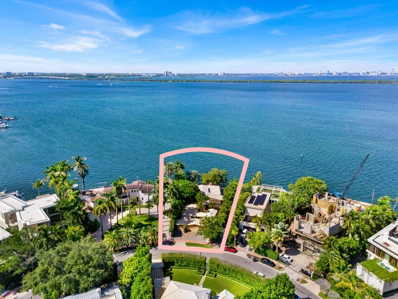 444 W Rivo Alto Drive