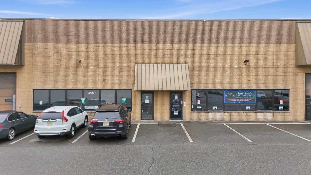 Cannabis-Approved Industrial Opportunity | 10,000 SF