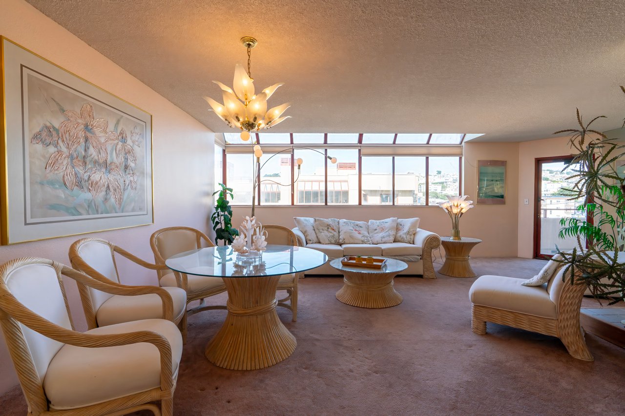 855 La Playa Street, #457