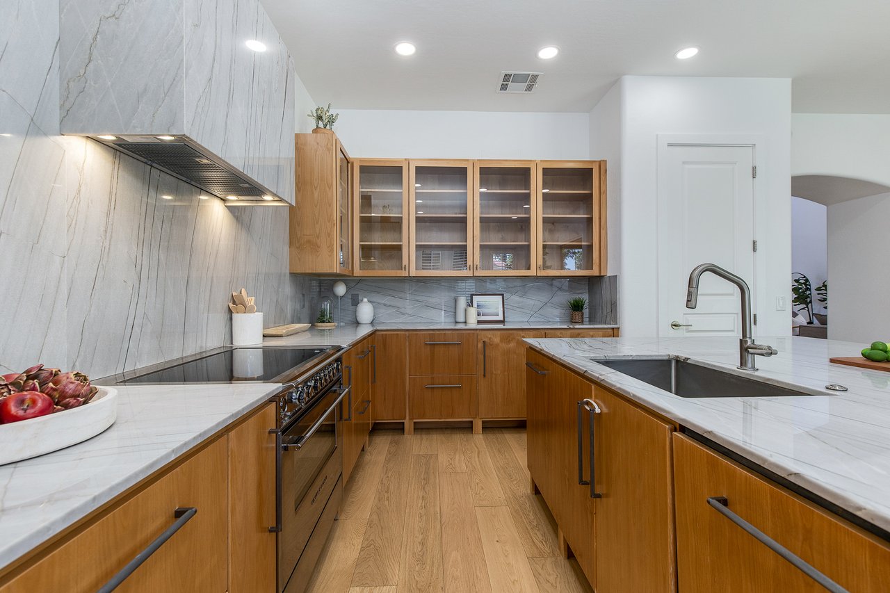 7471 E SUNNYVALE Drive