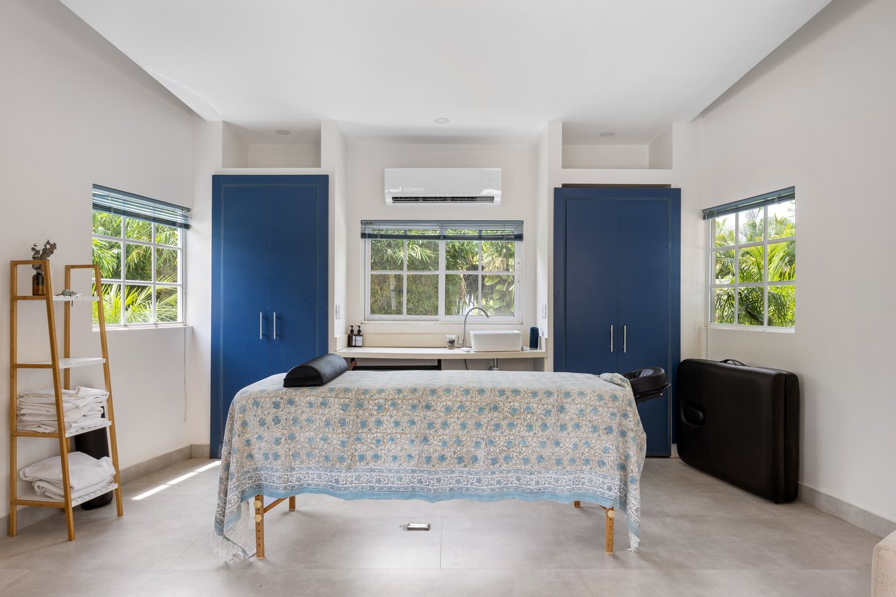 Les Voiles Blanches | Turnkey Boutique Luxury Lodge Near Tamarindo, Costa Rica