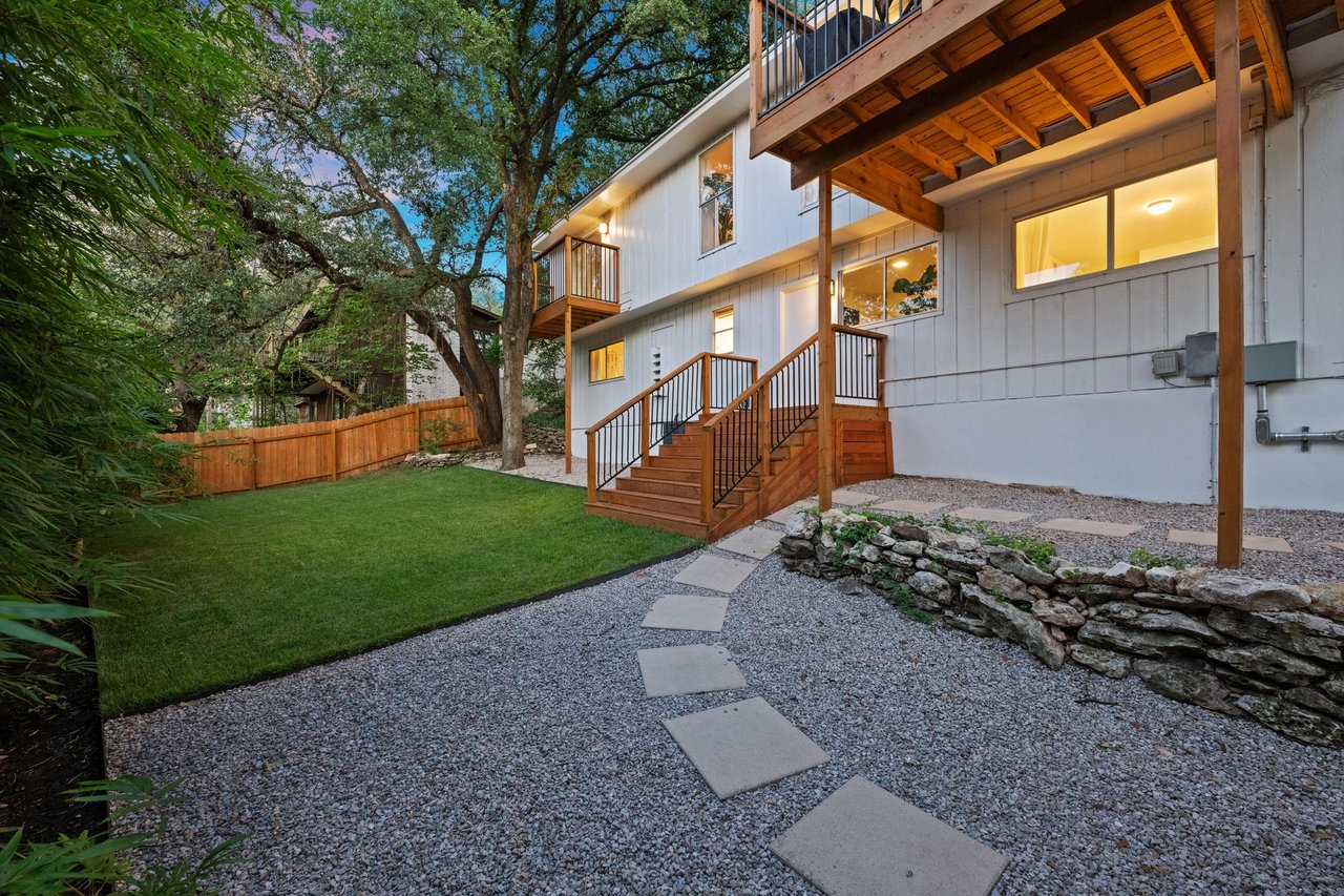 2300 Spring Creek Dr
