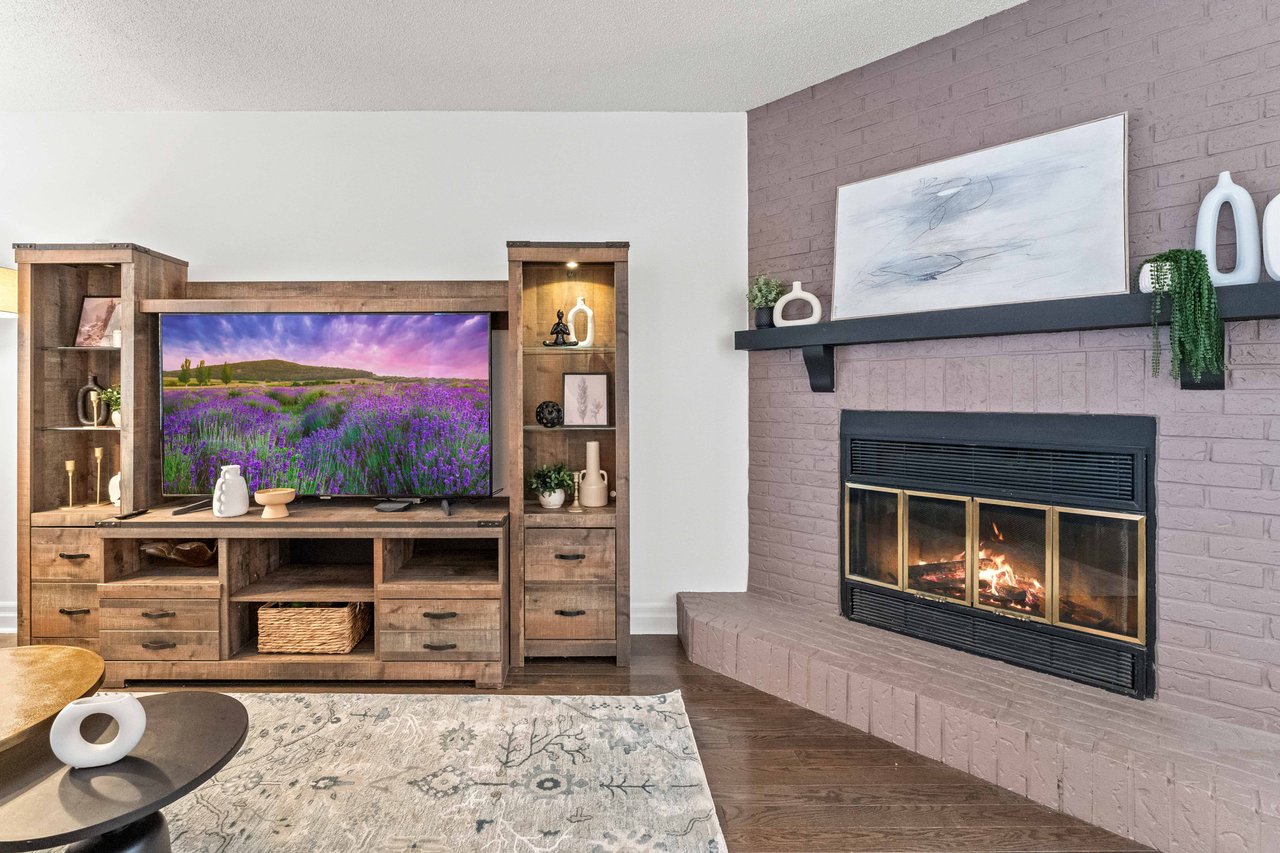 Thornhill - Uplands - Executive Home 