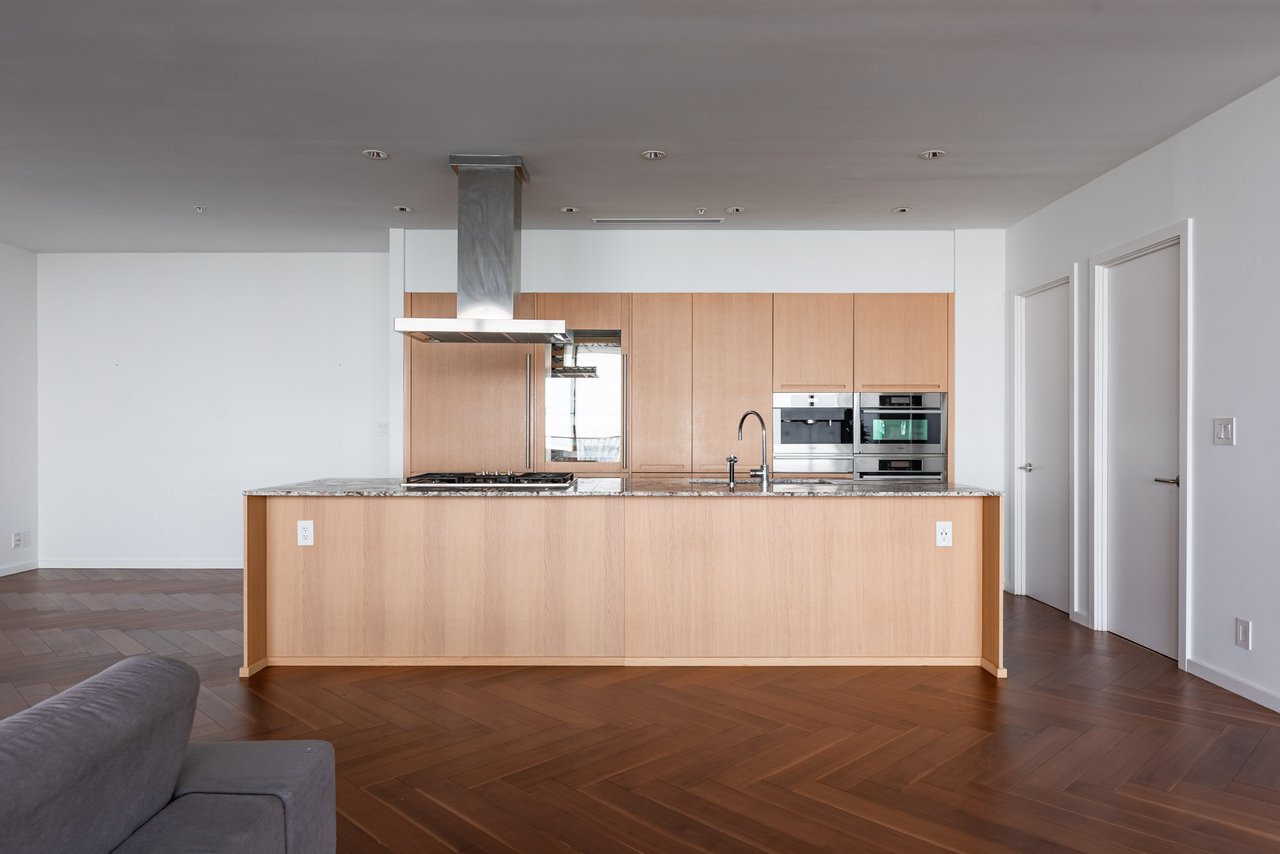 Suite 5302- 180 University Avenue