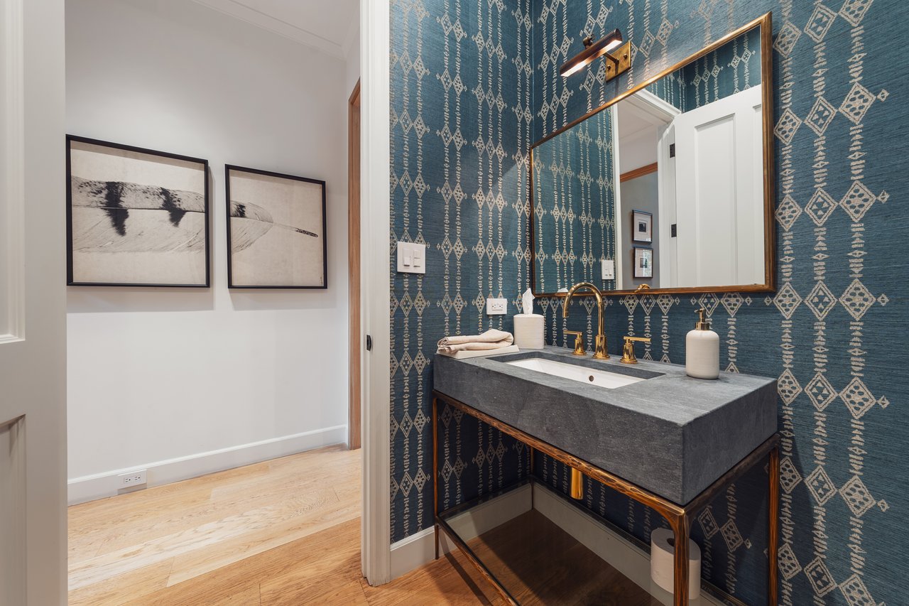 2600 Mandeville Canyon Rd, Brentwood