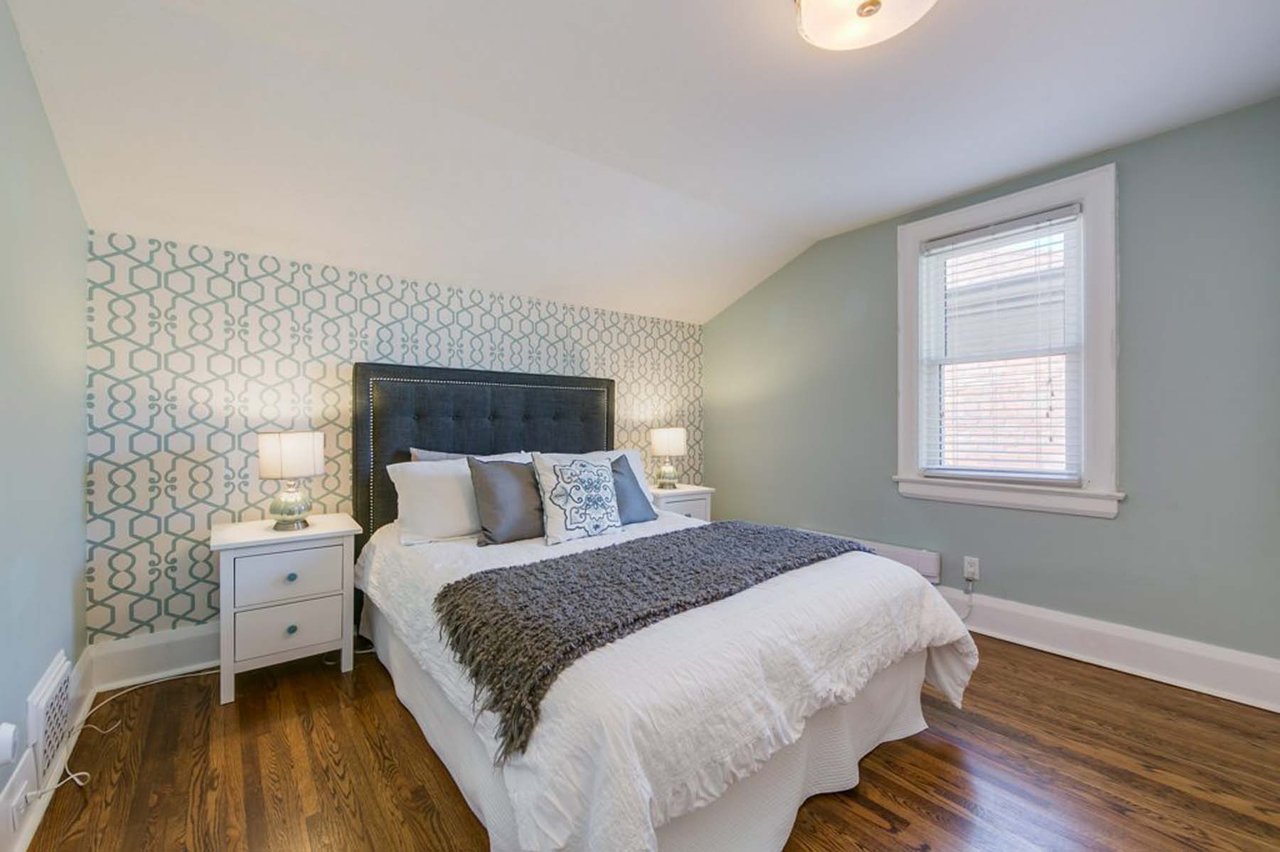 33 Lynn Rd