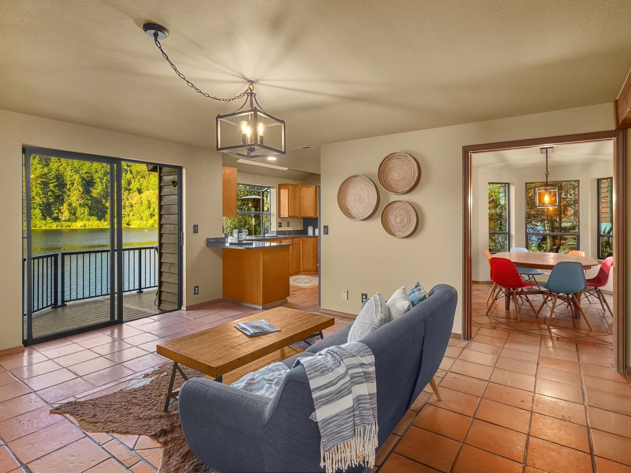 18404 W Lake Desire Dr SE