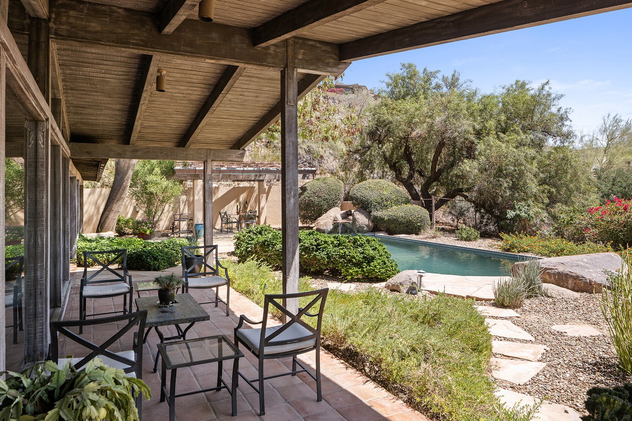 7547 N LAKESIDE Lane