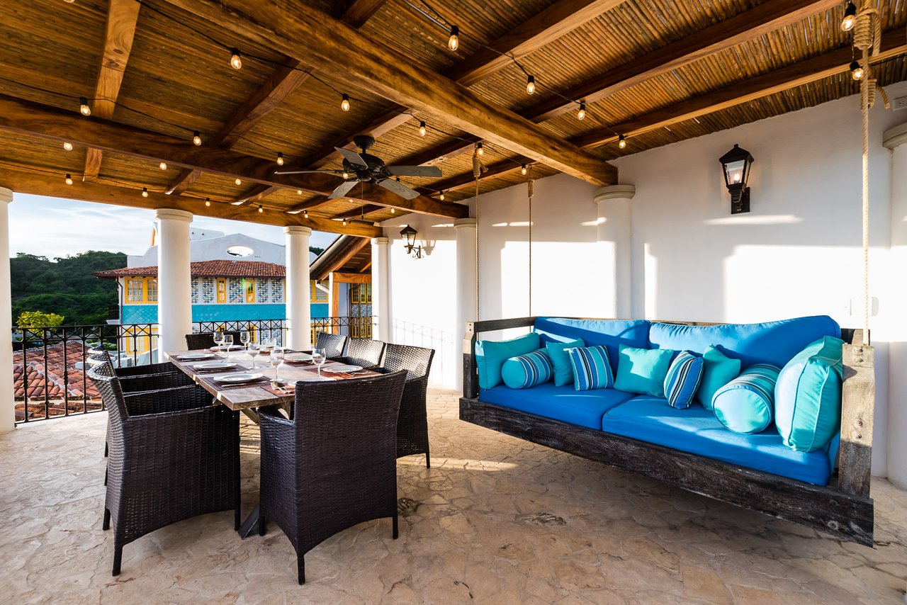 36 Plaza Carlota | Elegant Rooftop Flat with Ocean & Mountain Views in Downtown Las Catalinas