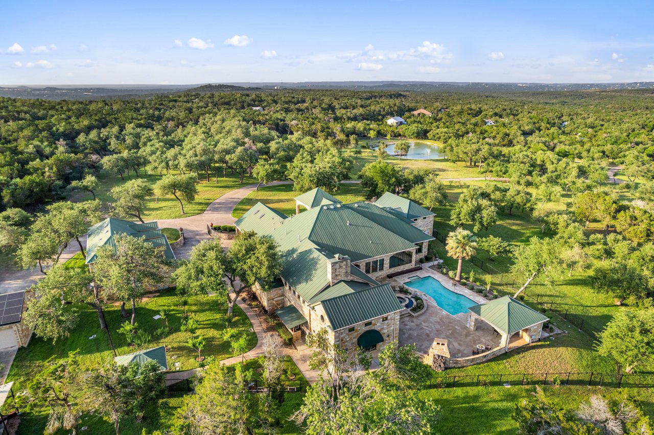 32 Acre Estate