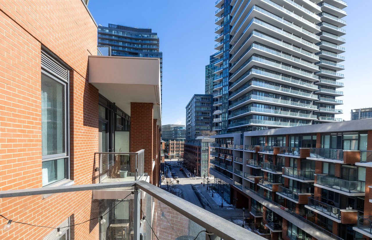 50 Bruyeres Mews 726