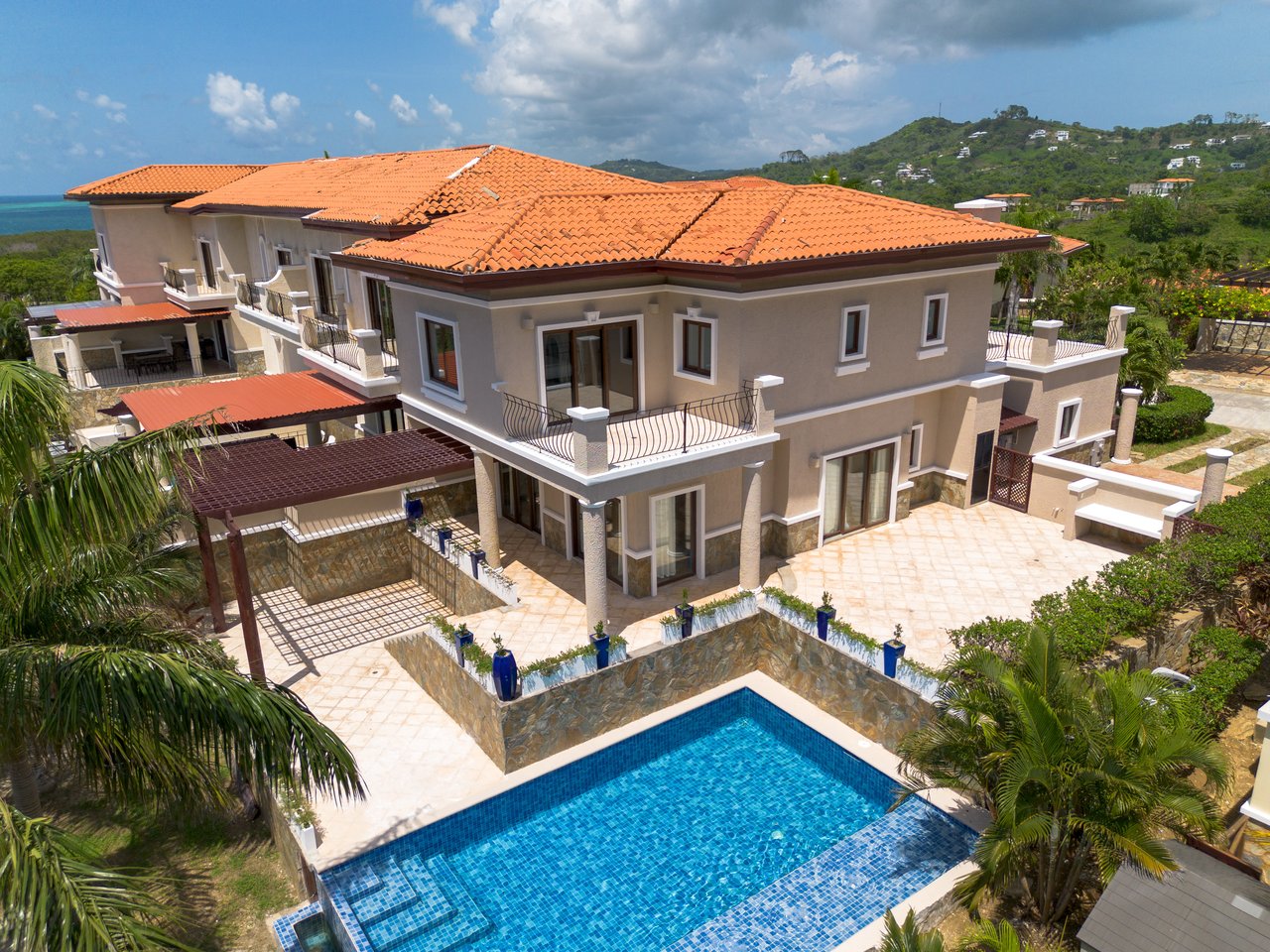 Pearl Ct., Villa 1103