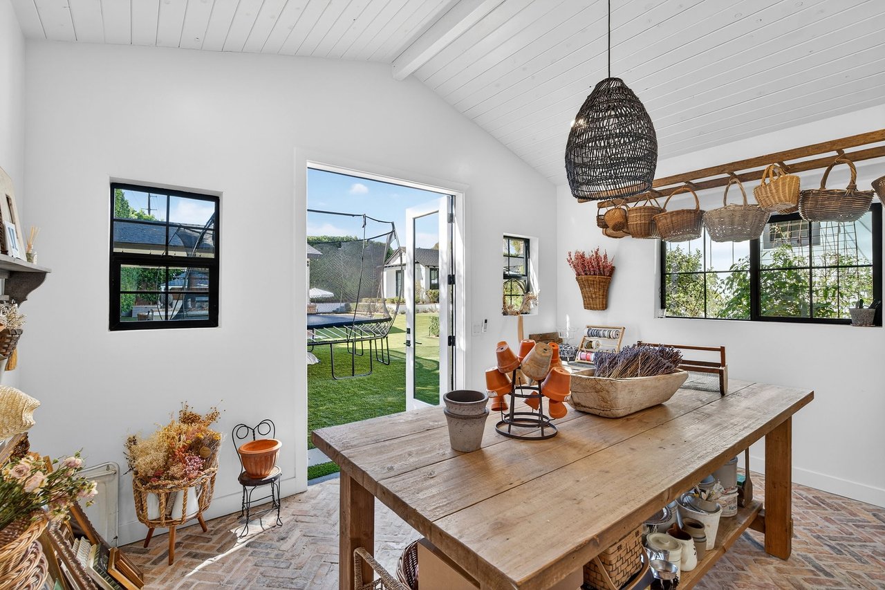 5217 E CALLE REDONDA