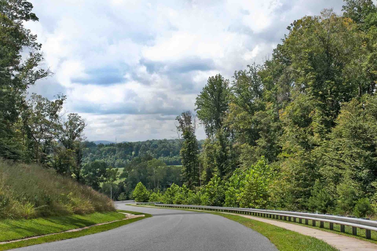 Montgomery Ridge