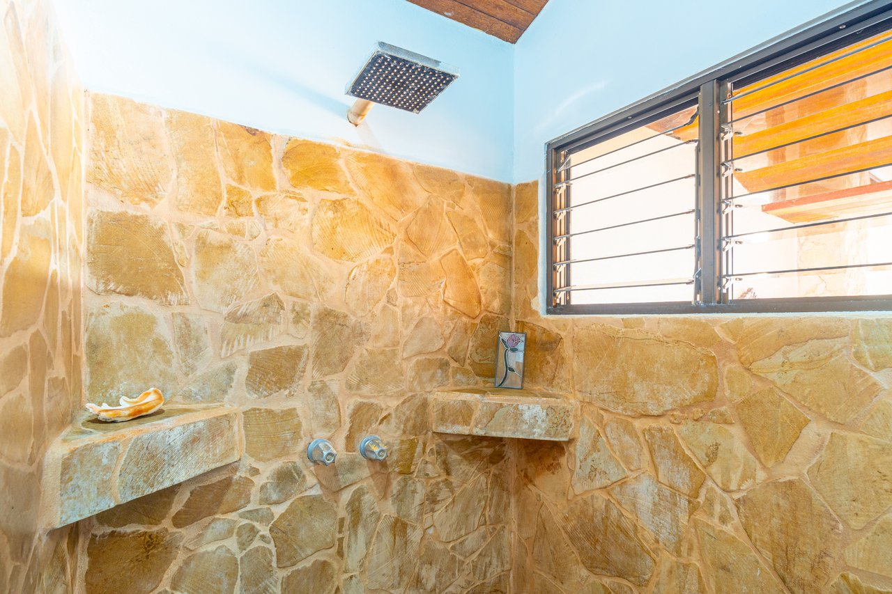 Castillo Puesta del Sol, Escalares - 