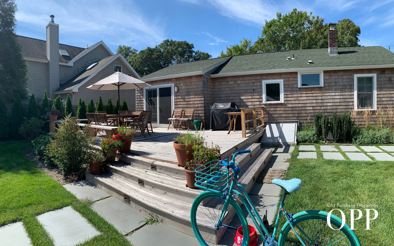 A Relaxed Bellport Summer Retreat