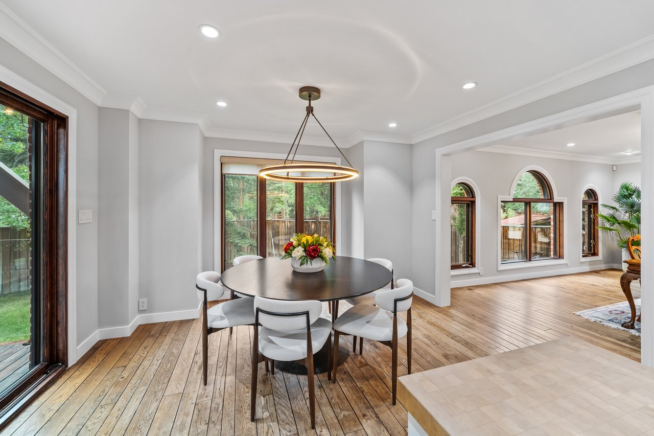 Private Mountain Retreat on Nearly Half an Acre