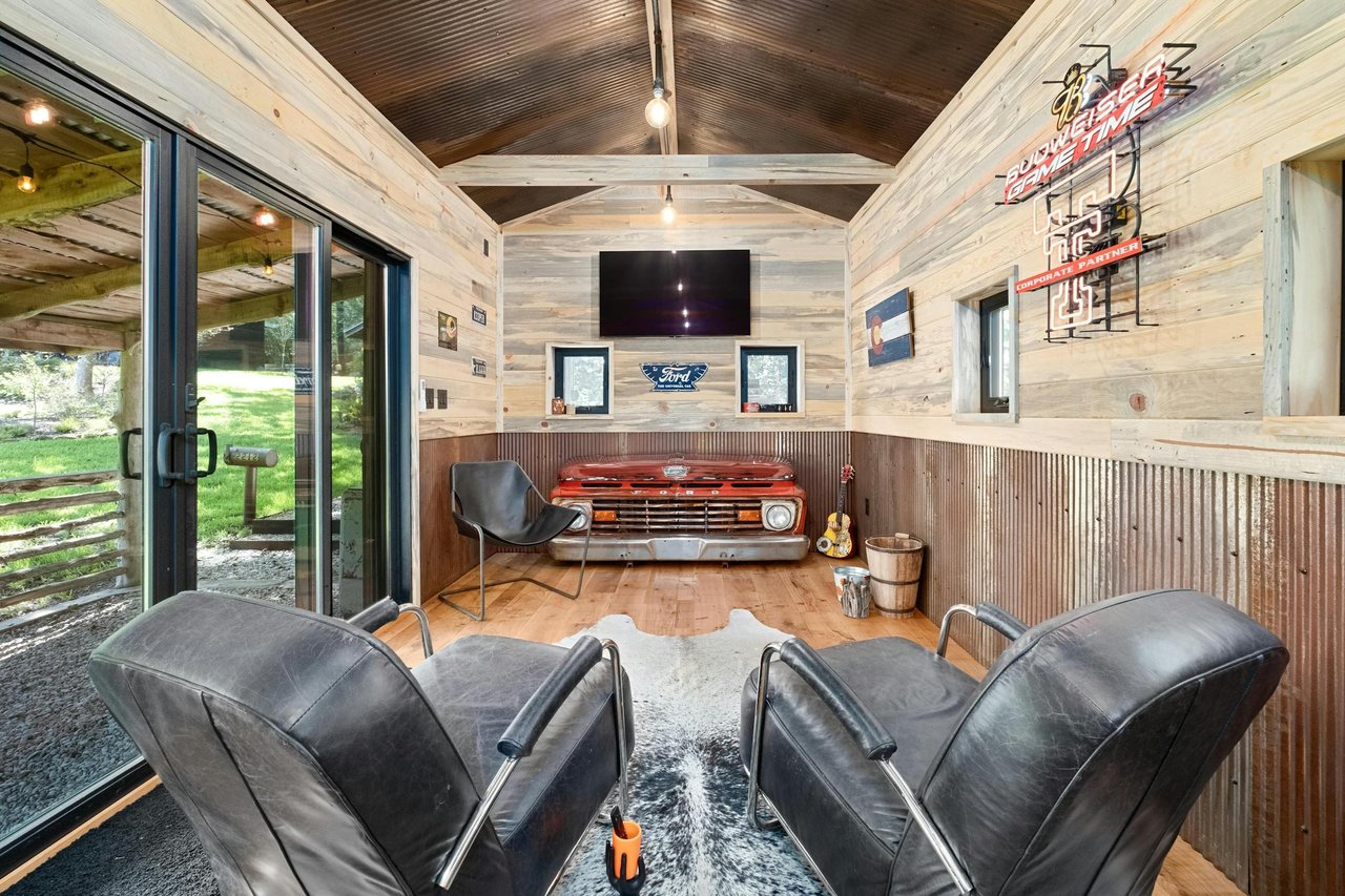 2212 River Hills Road