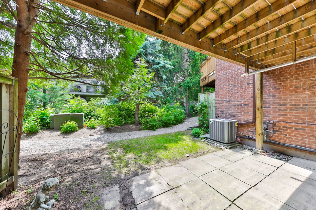 1160 Walden Circle #11