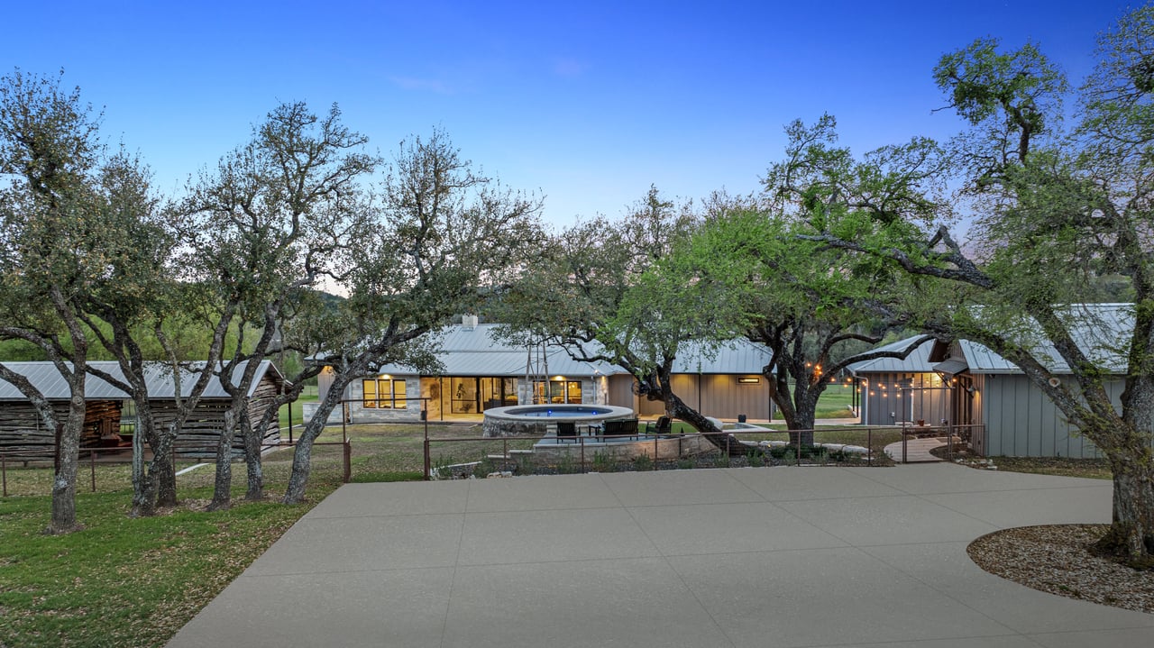 4813 Twin Acres Road