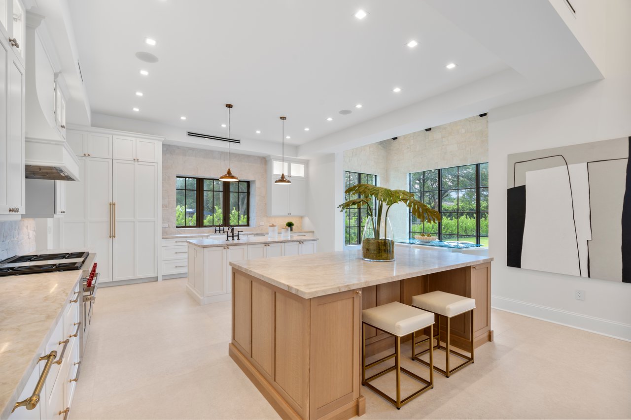 Beautiful Modern Farmhouse in Glenvar Heights